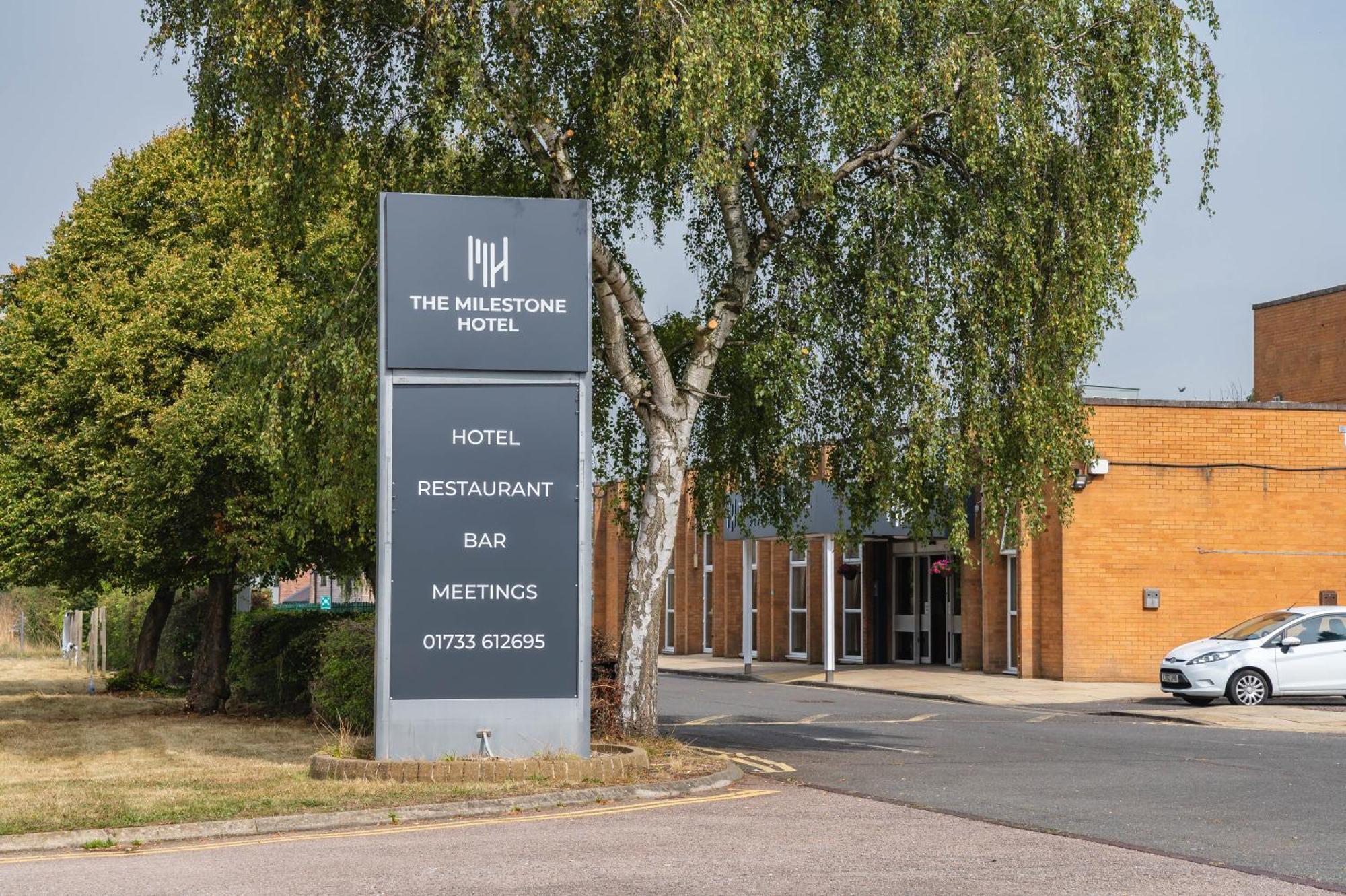 Milestone Peterborough Hotel A1M, Sure Hotel Collection By Best Western Stilton Екстериор снимка