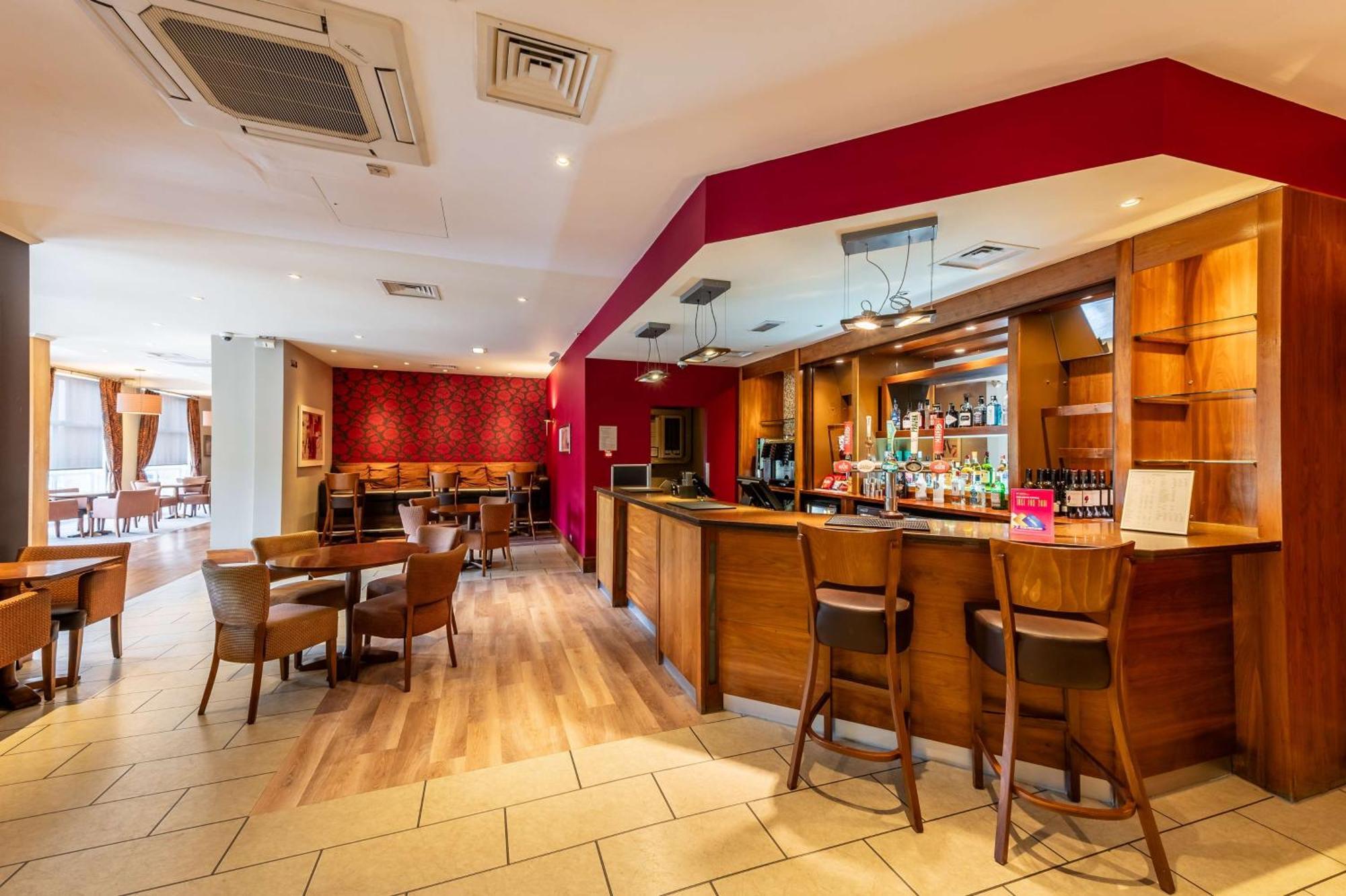 Milestone Peterborough Hotel A1M, Sure Hotel Collection By Best Western Stilton Екстериор снимка