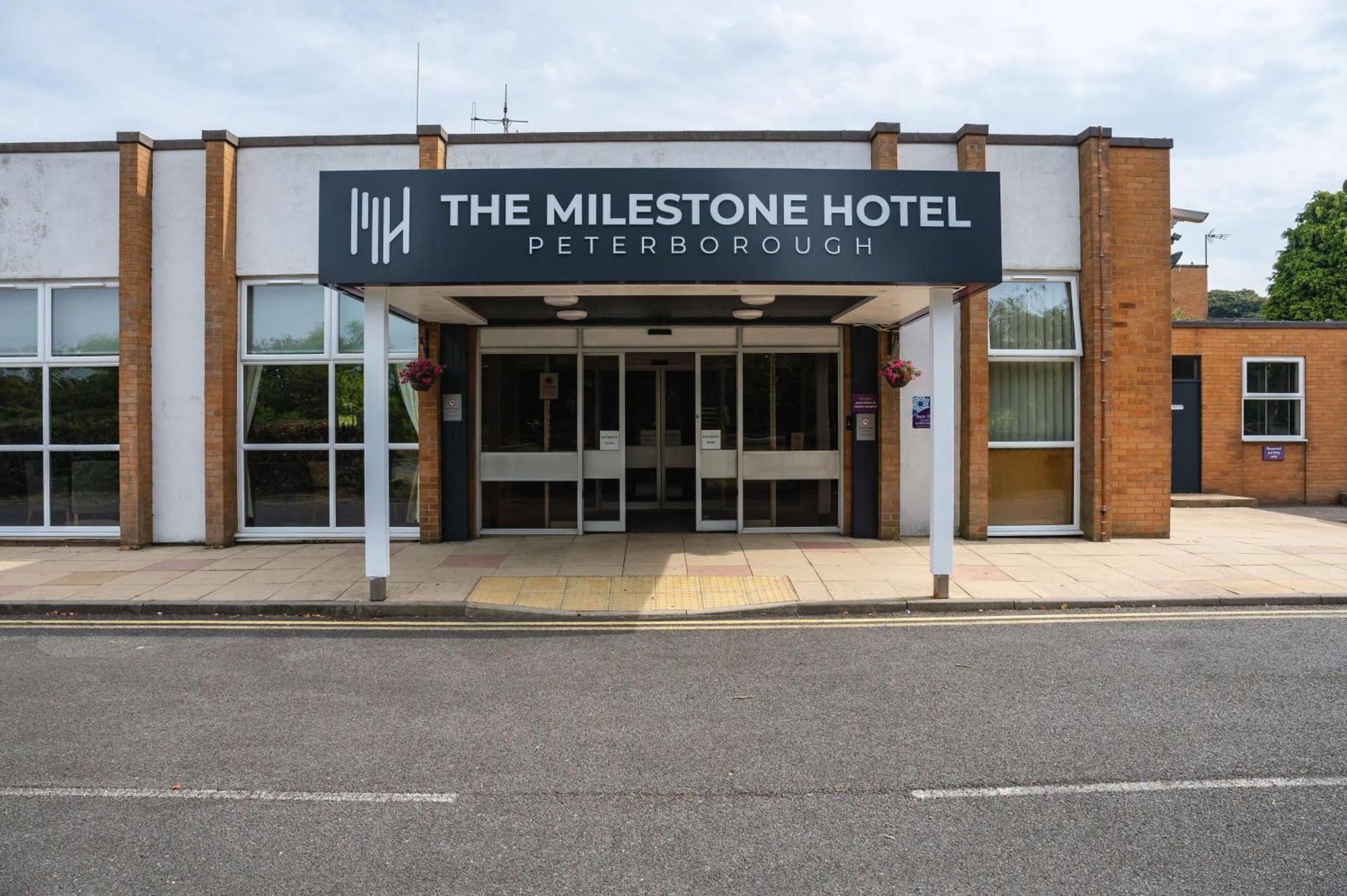 Milestone Peterborough Hotel A1M, Sure Hotel Collection By Best Western Stilton Екстериор снимка