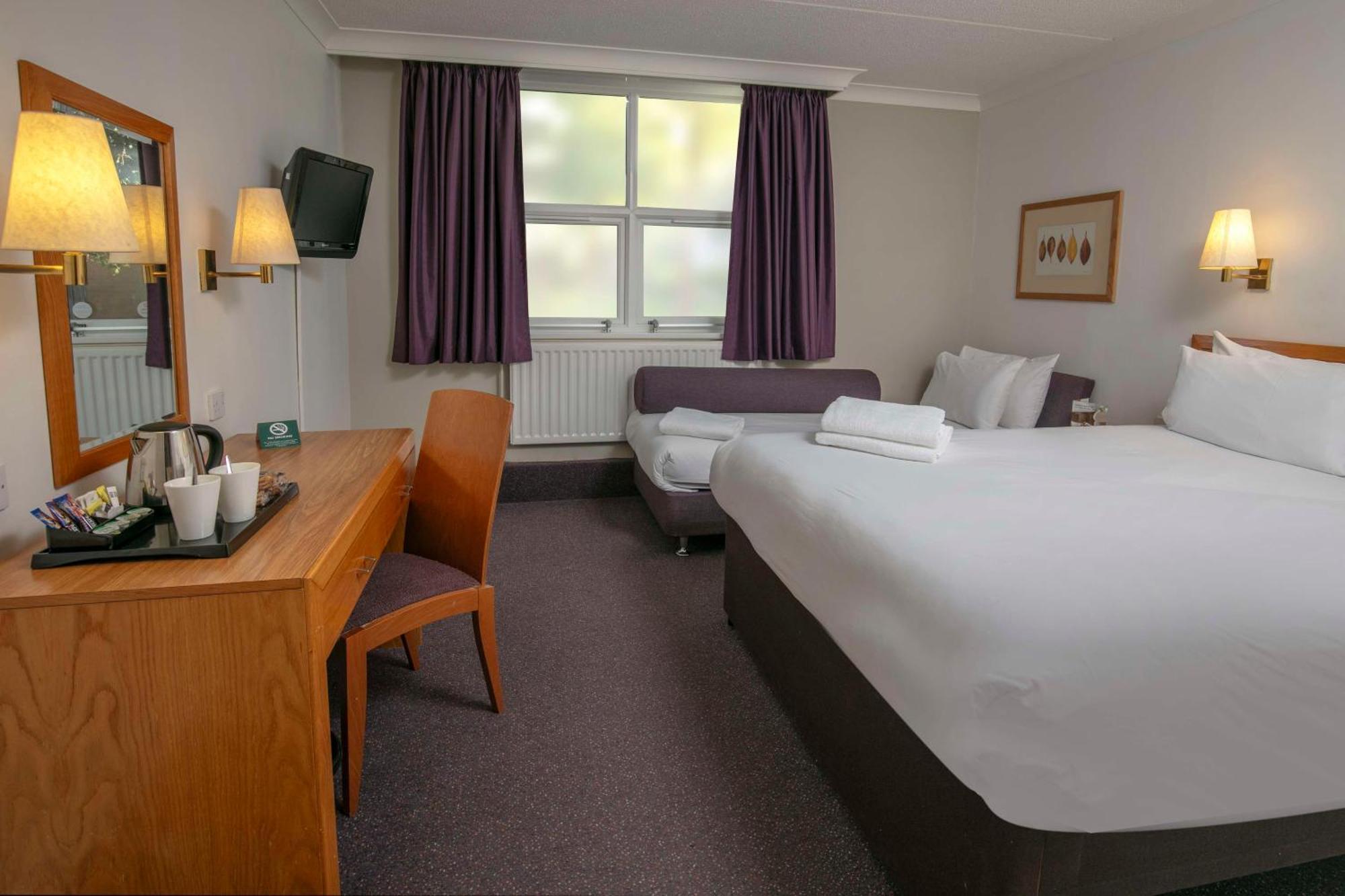 Milestone Peterborough Hotel A1M, Sure Hotel Collection By Best Western Stilton Екстериор снимка